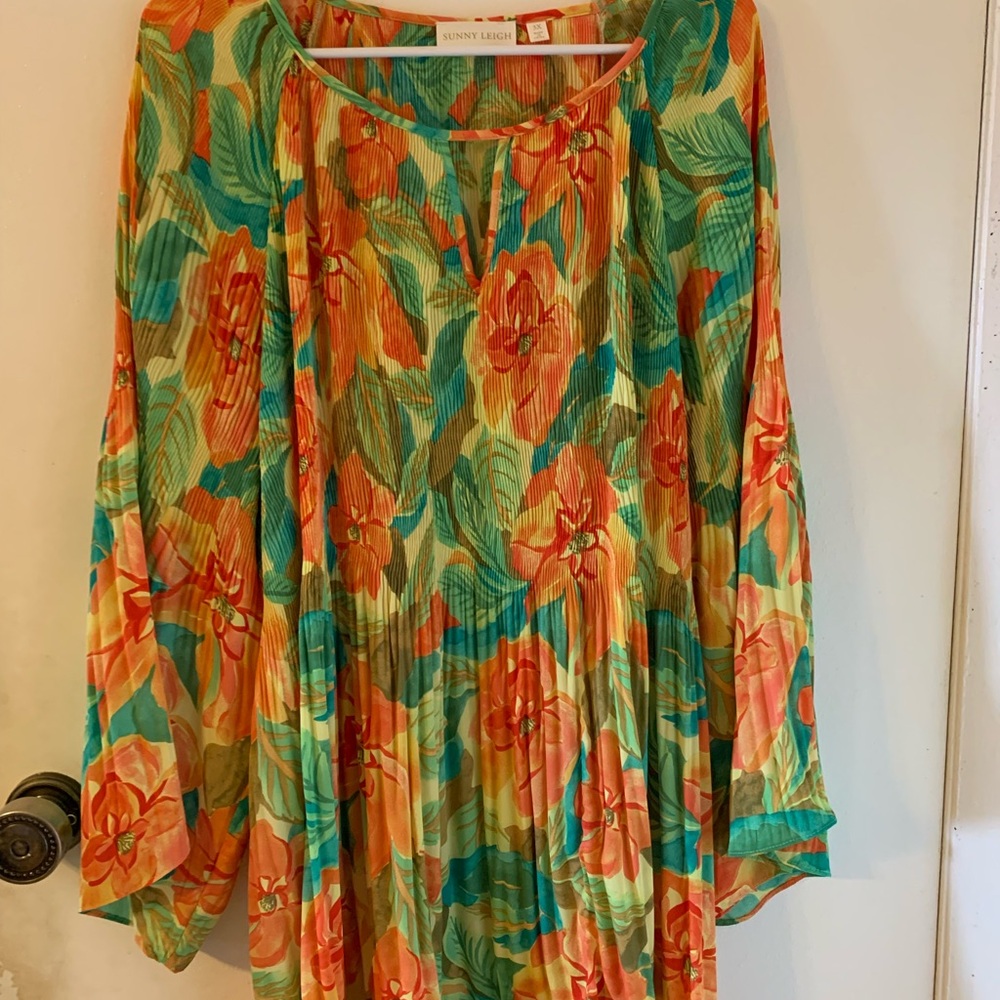 Sunny Leigh Floral Blouse - Orange and Green - Picture 2 of 2
